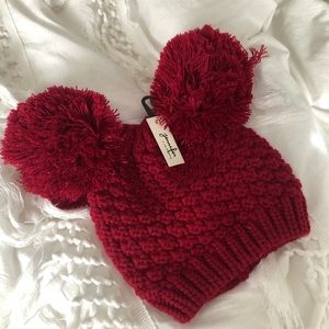 Knitted beanie